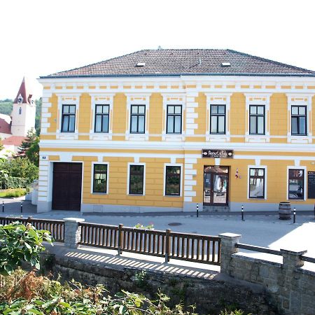 ホテル Papperl A' Pub Schönberg am Kamp エクステリア 写真
